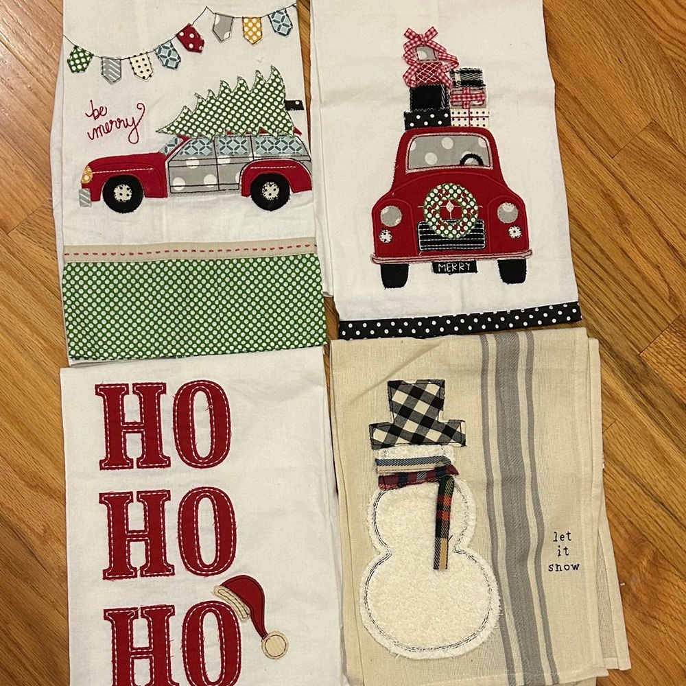 Glory Haus Holiday Decor Christmas/Winter Tea Towels - Set of 4